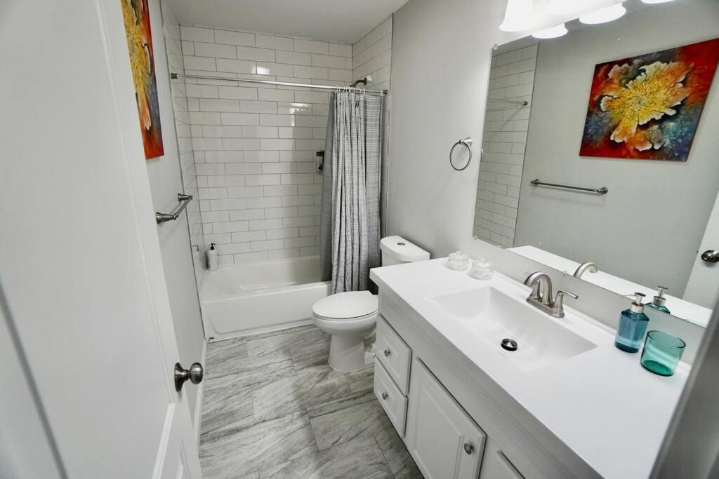 Perfect Vacation With Game Theater Hot Tub * Tobyhanna