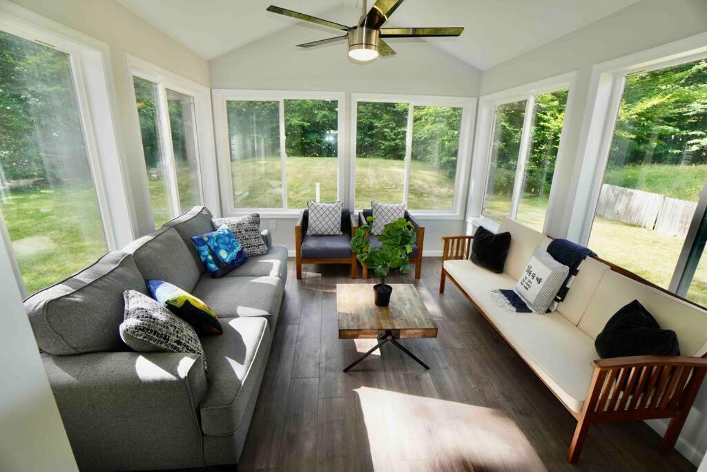 Perfect Vacation With Game Theater Hot Tub Holiday home *