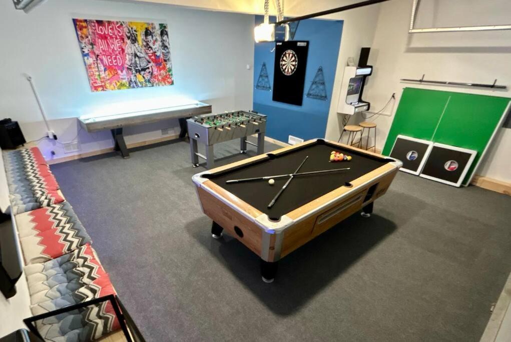 Holiday home Perfect Vacation With Game Theater Hot Tub *